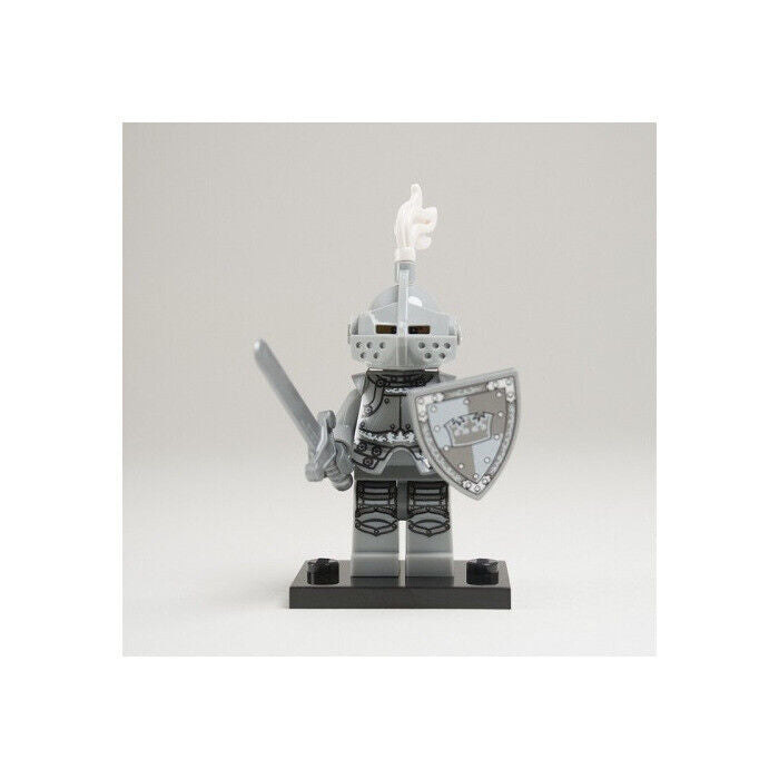 LEGO Series 9 Collectible Minifigures 71000 - Heroic Knight (SEALED)