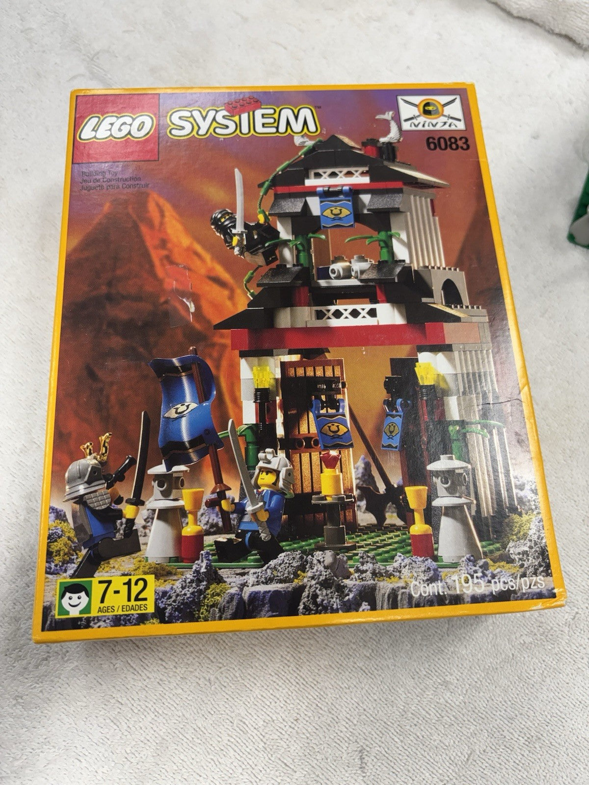 LEGO Ninja Samurai Stronghold 6083 (Opened Box)2