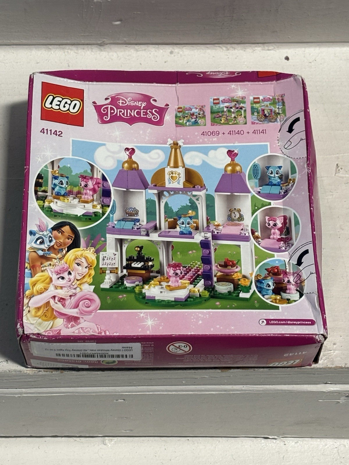 LEGO Disney Palace Pets Royal Castle 41142 (Damage Box - Sealed)2